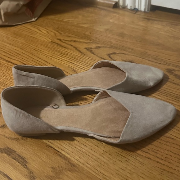 Old navy flats - Picture 4 of 4